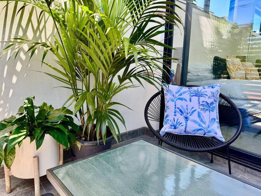 Footscray Retreat - Full House & Parking Apartment *