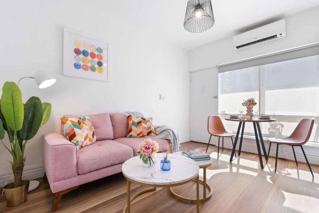 Cozy 1 Bedroom - Caulfield Park