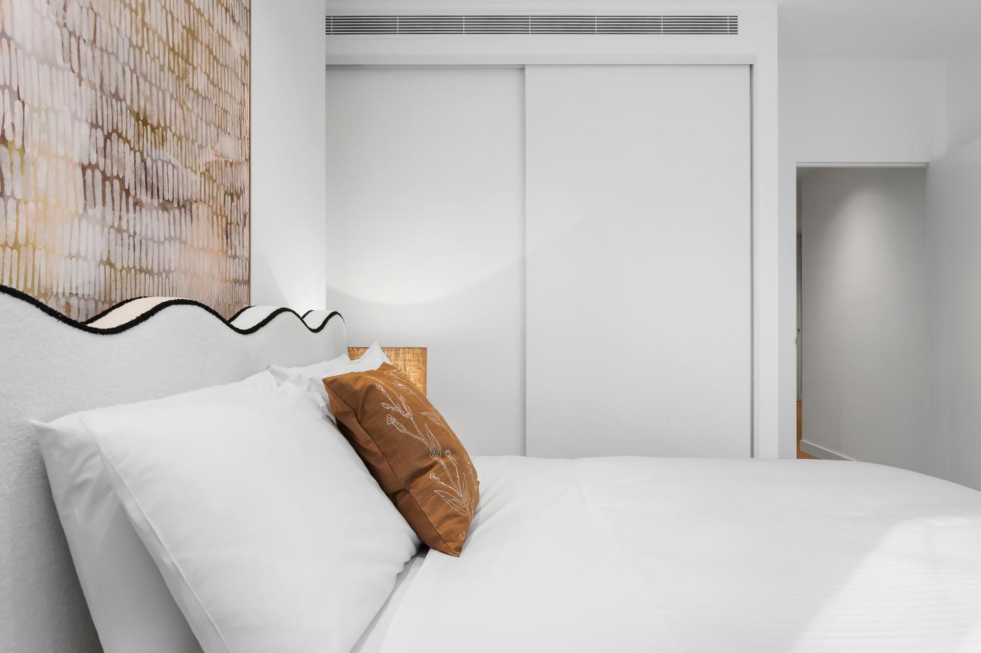 Apartment Modern And Stylish In Location W Pool And Gym *