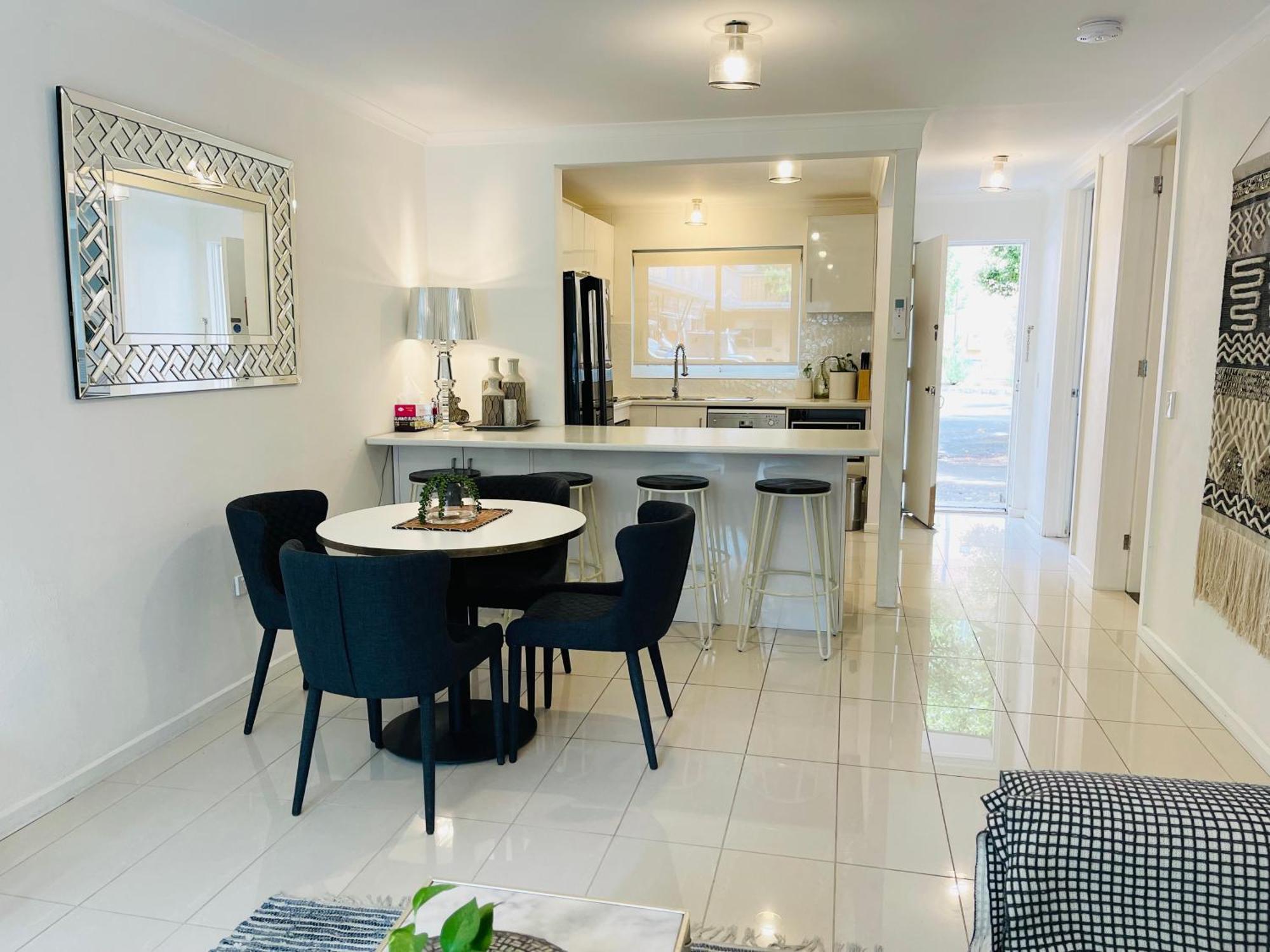 D101 Charming Apartment- Free Parking