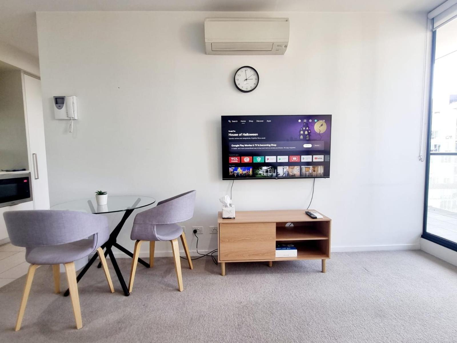Retreat With Amazing Views And Free Parking Melbourne