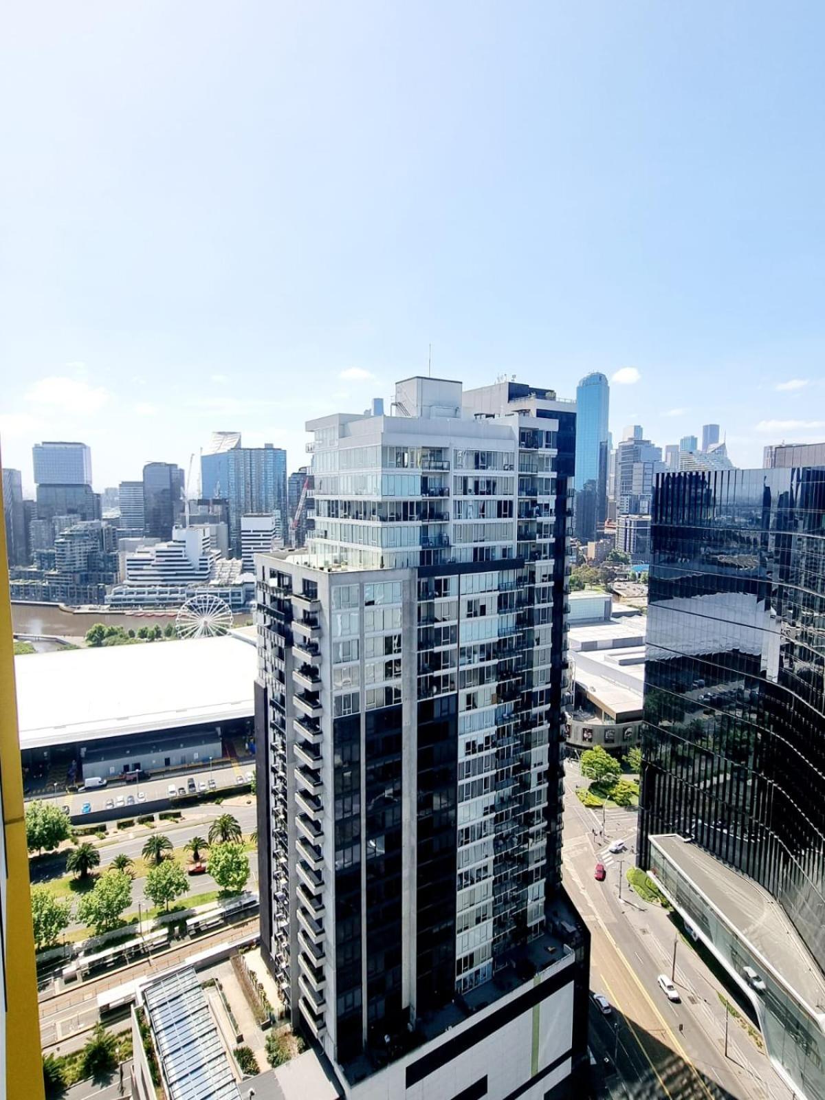 Apartment Retreat With Amazing Views And Free Parking *