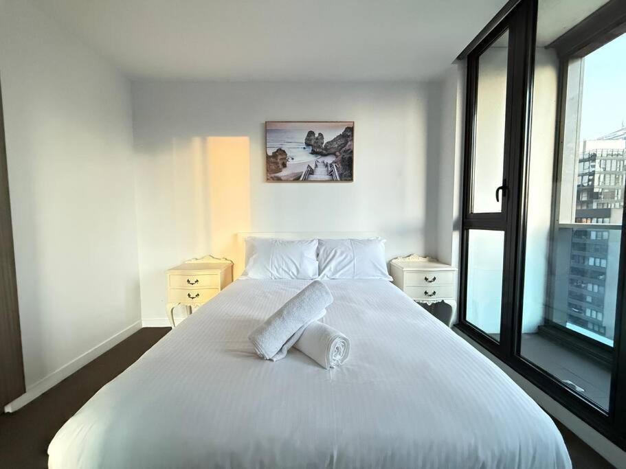 Astonishing 2b2b Upperwestside Opposite Southern Cross Station Apartment Melbourne