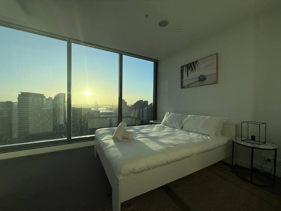 Astonishing 2b2b Upperwestside Opposite Southern Cross Station * Melbourne
