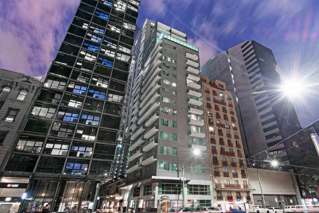 Apartment One Bedroom I Parking I River View I Walk To Crown