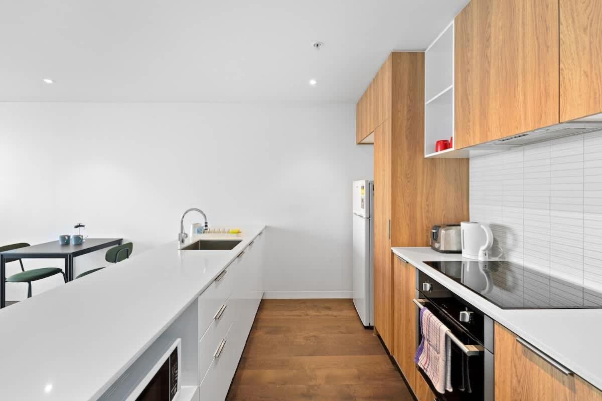 Stylish City-view 1br In St Kilda