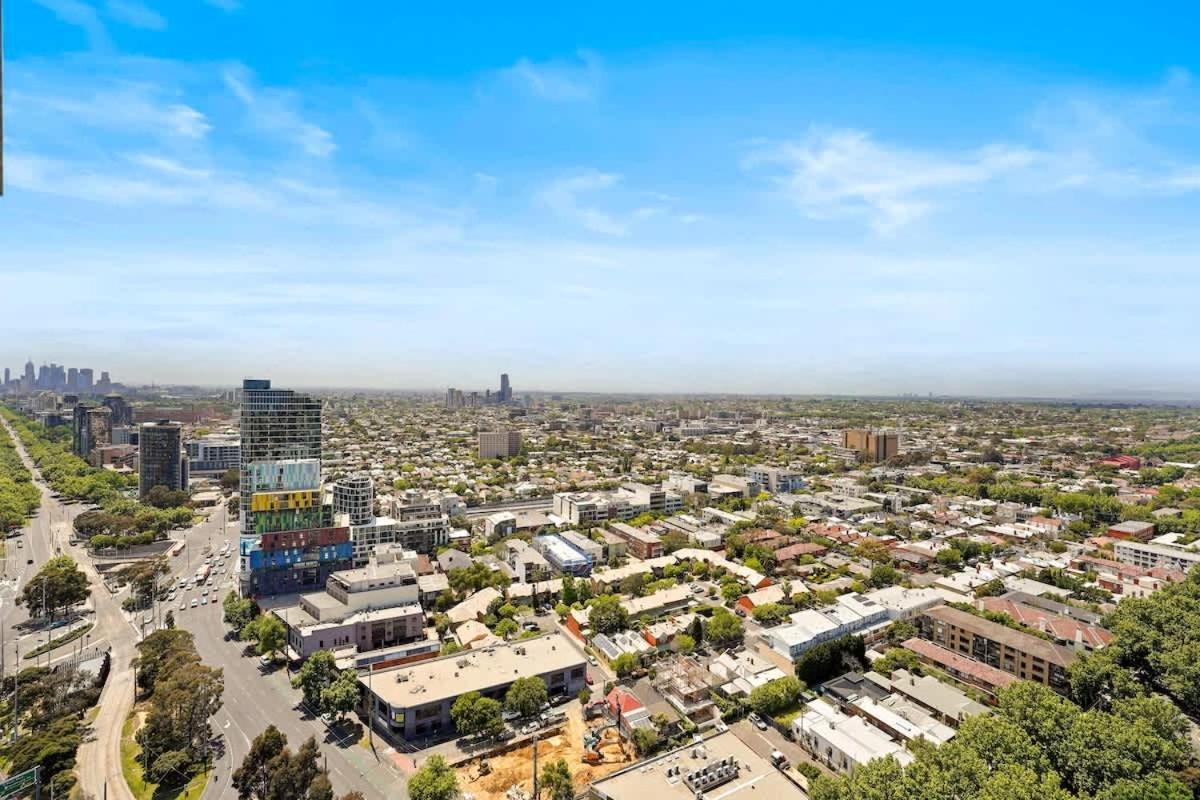 Stylish City-view 1br In St Kilda Melbourne