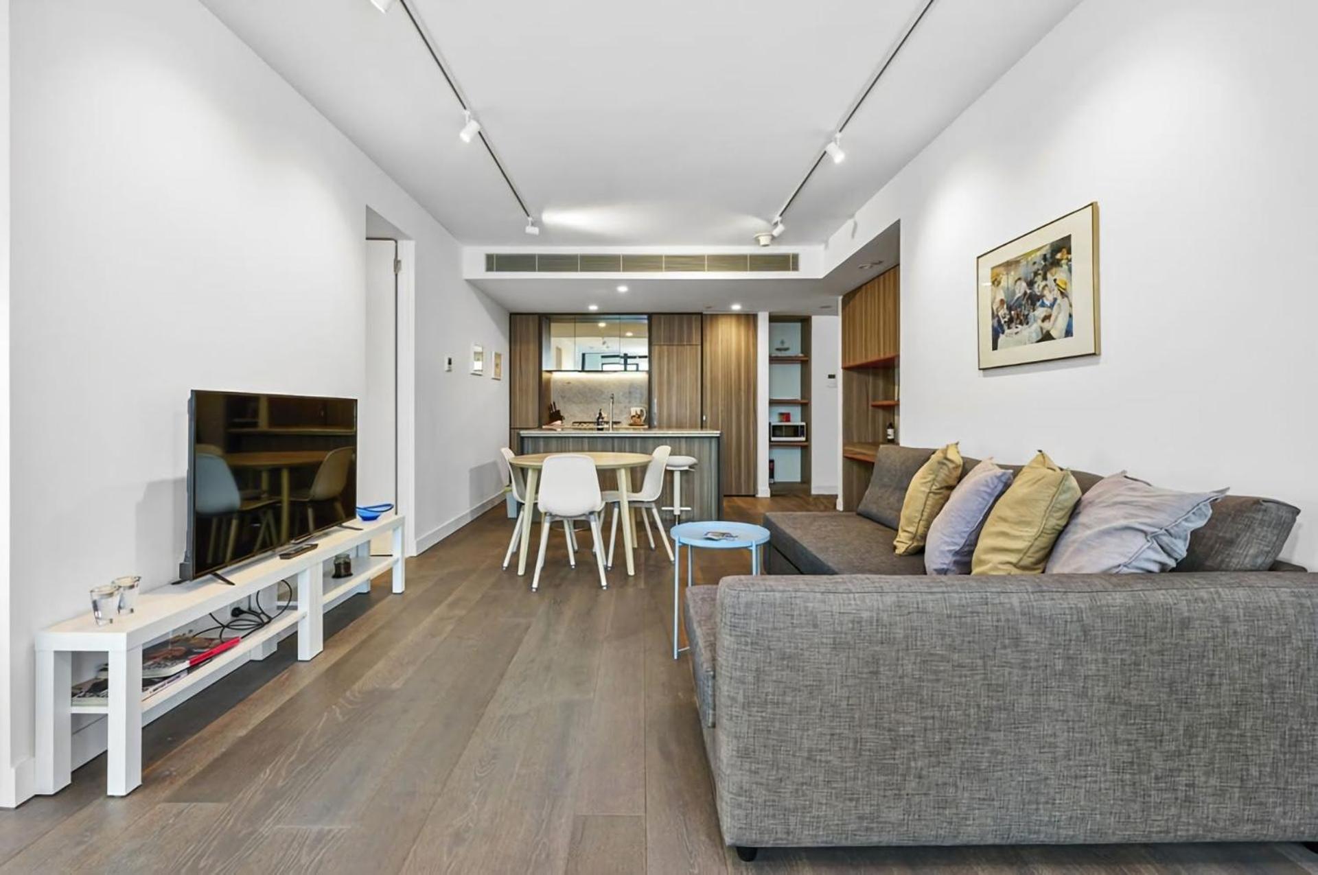 Views - 2br Gem Near Queen Vic Apartment Melbourne