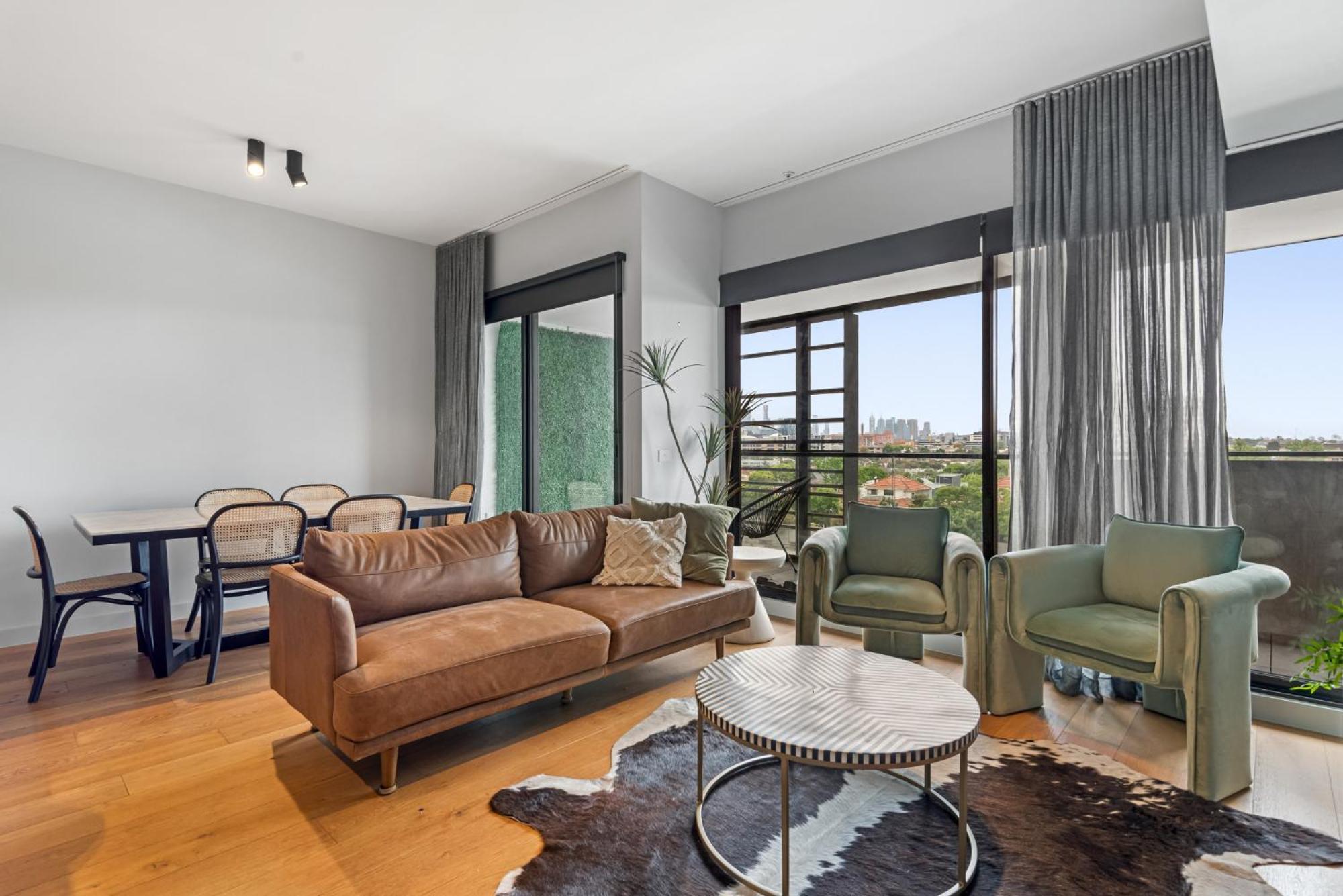 Stylish & Spotless 2-bed In St Kilda