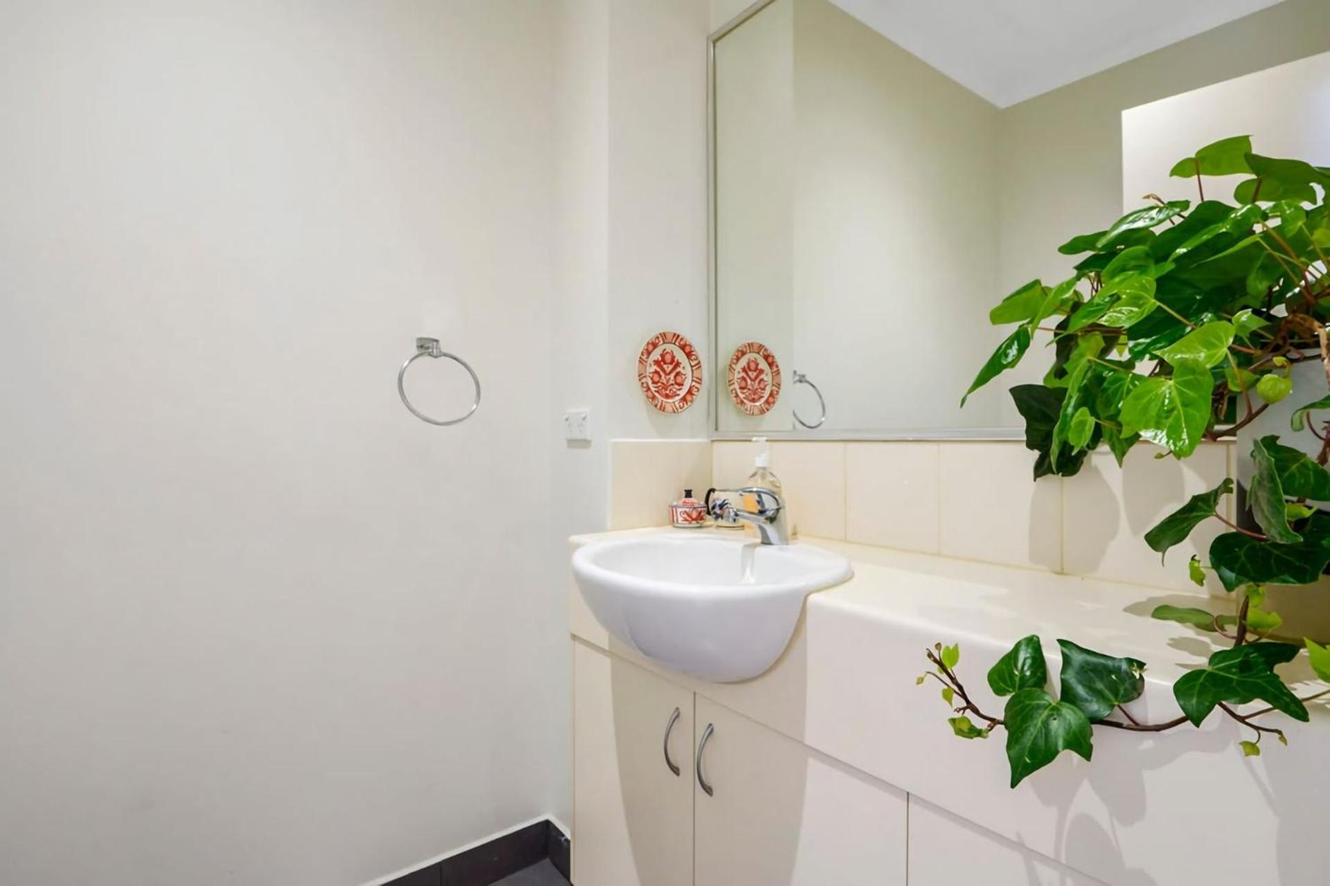 Bright & Eclectic - Footscray Vic *