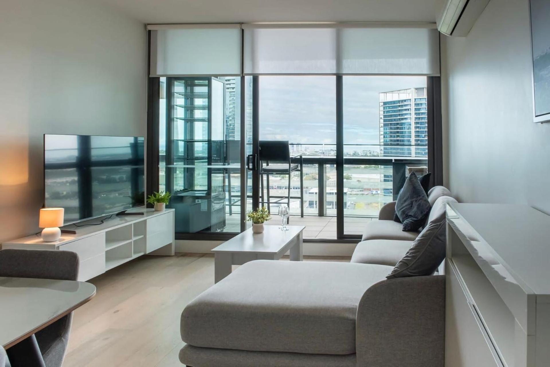 Spectacular River And Views Melbourne