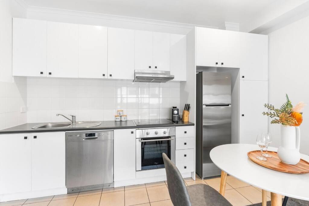 Cozy 1 Bedder In St Kilda With Balcony * Melbourne