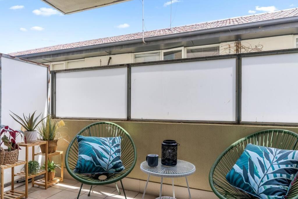 Cozy 1 Bedder In St Kilda With Balcony Apartment
