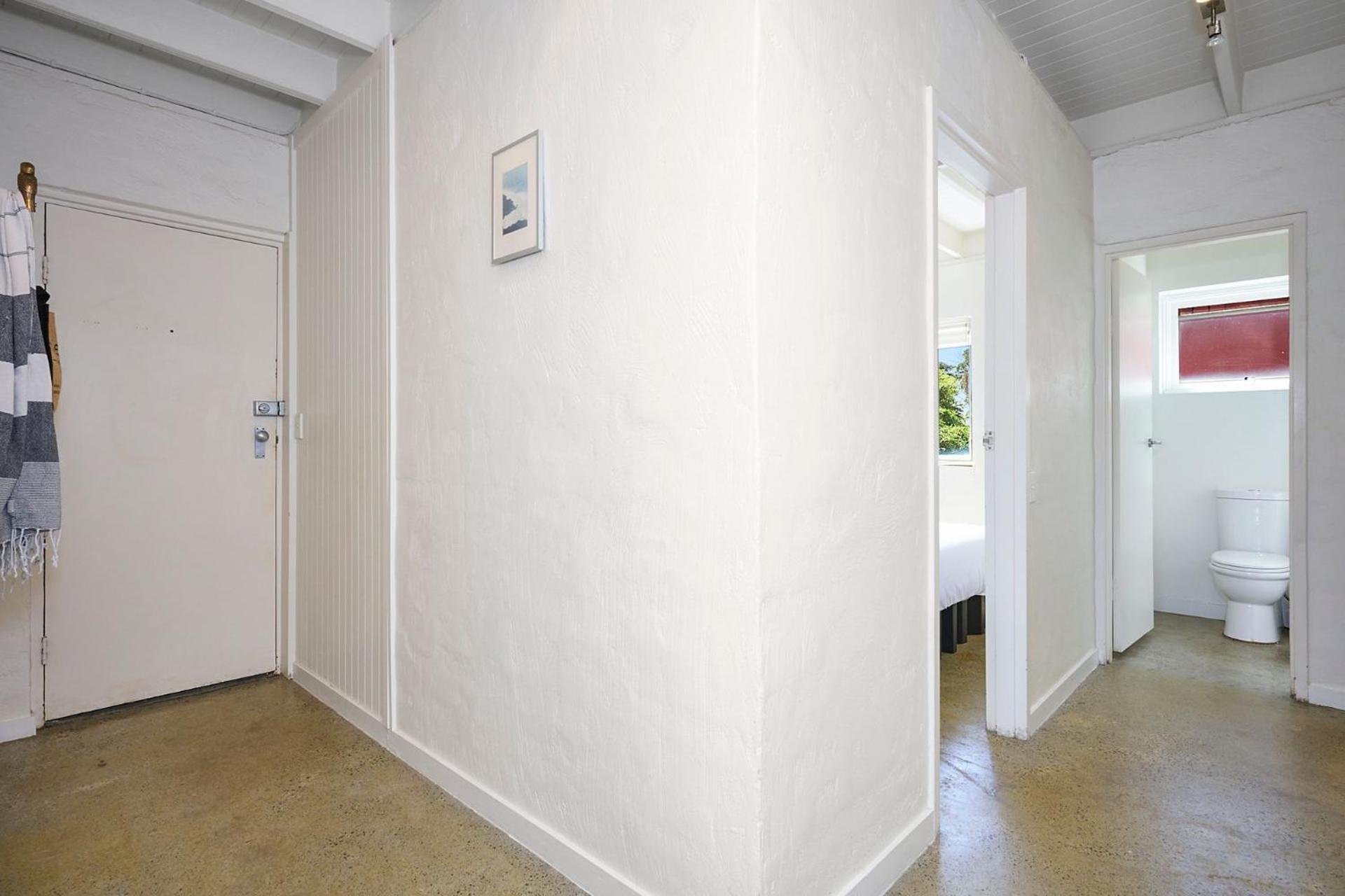 Stylish 1-bedroom Retreat On Hampton Street Apartment *