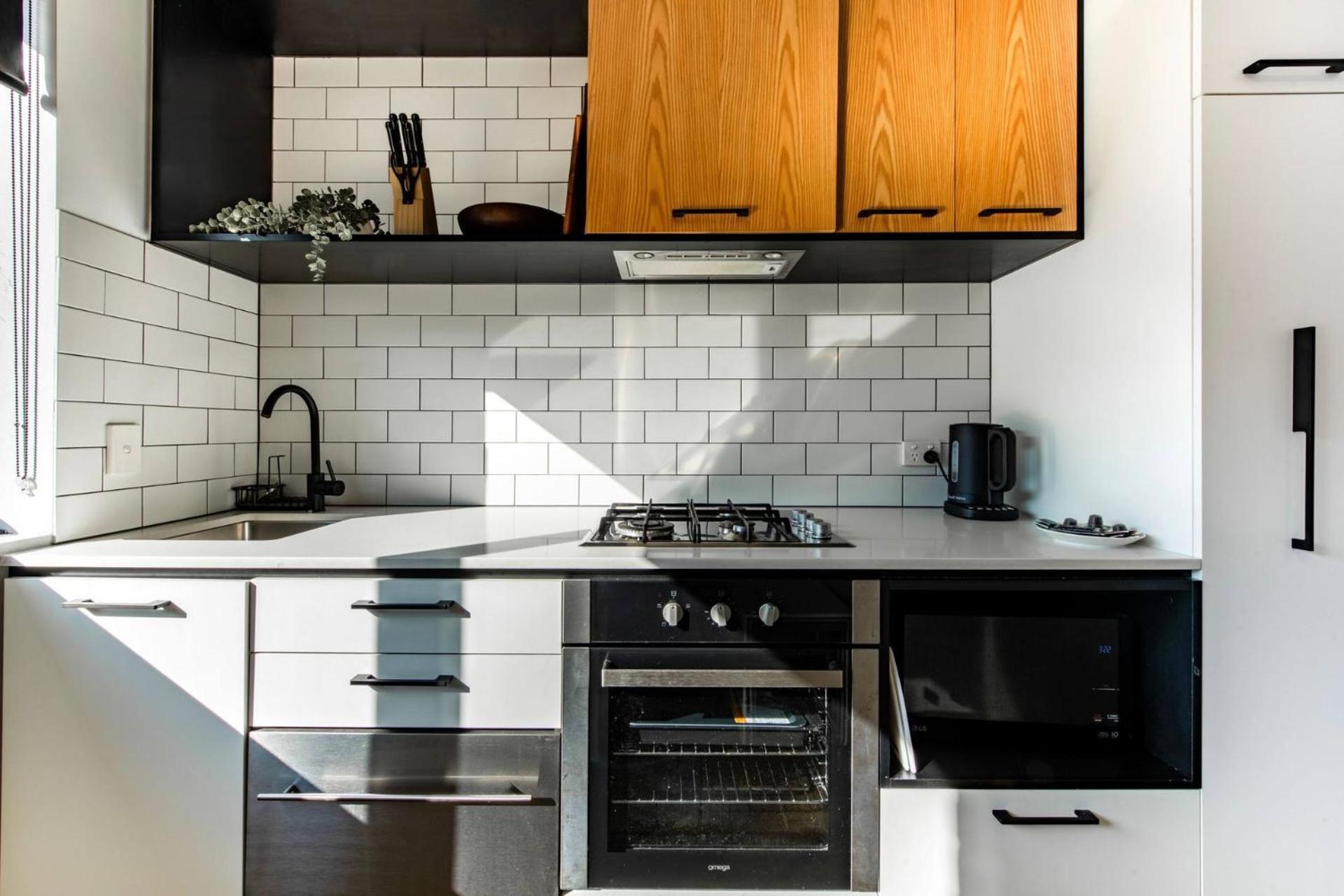Sunny And Stylish One-bedroom Apartment