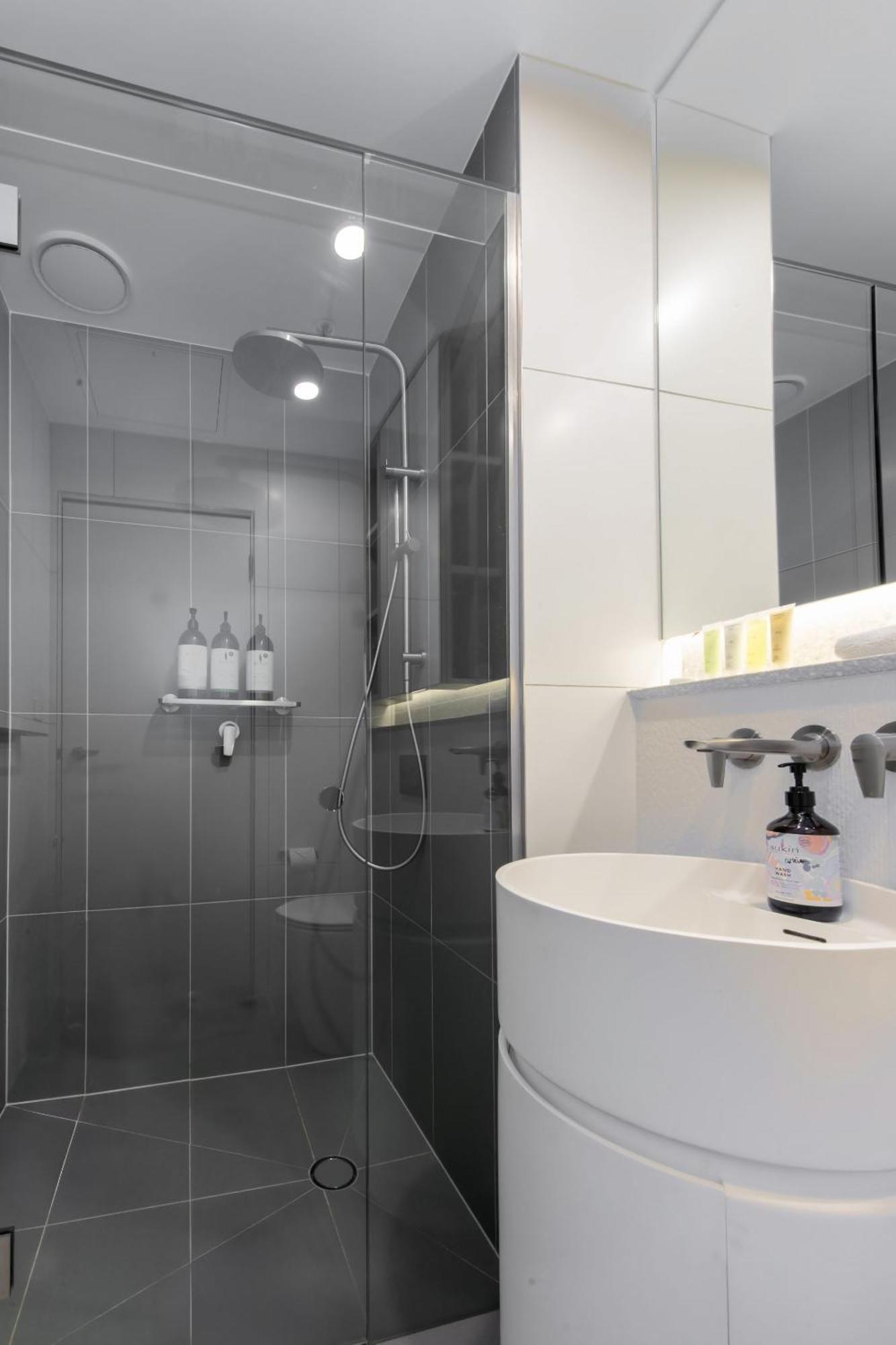 Apartment Stunning 2-bed W Top-notch Facilities *