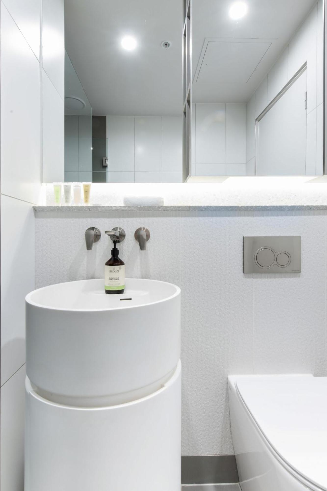 Apartment Stunning 2-bed W Top-notch Facilities