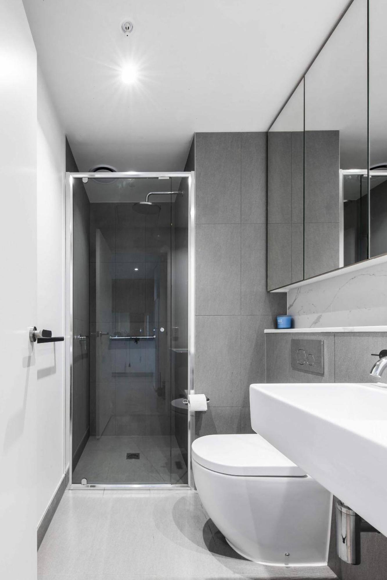 Newly Furnished & Stylish 2br Southbank