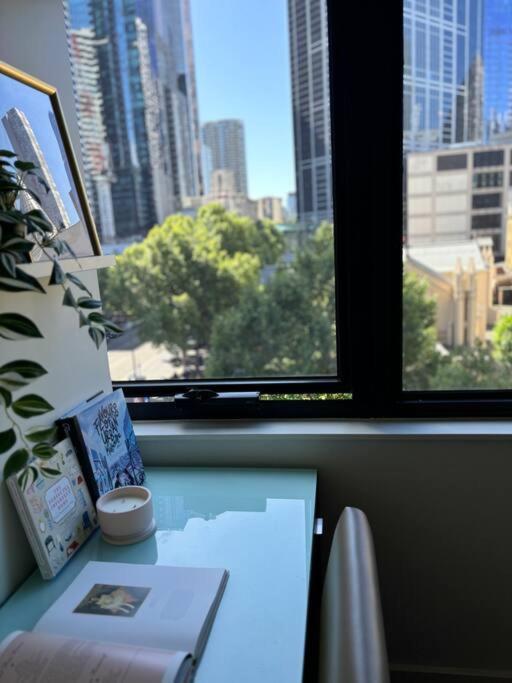 Emporium & Church View - Sunlit 2br Apartment *