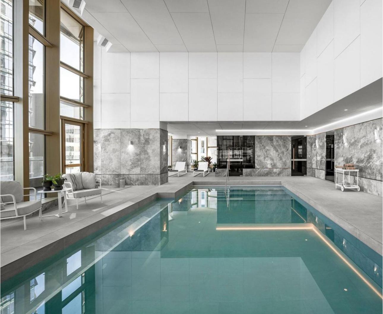 Royal Executive Living Corporate Residency