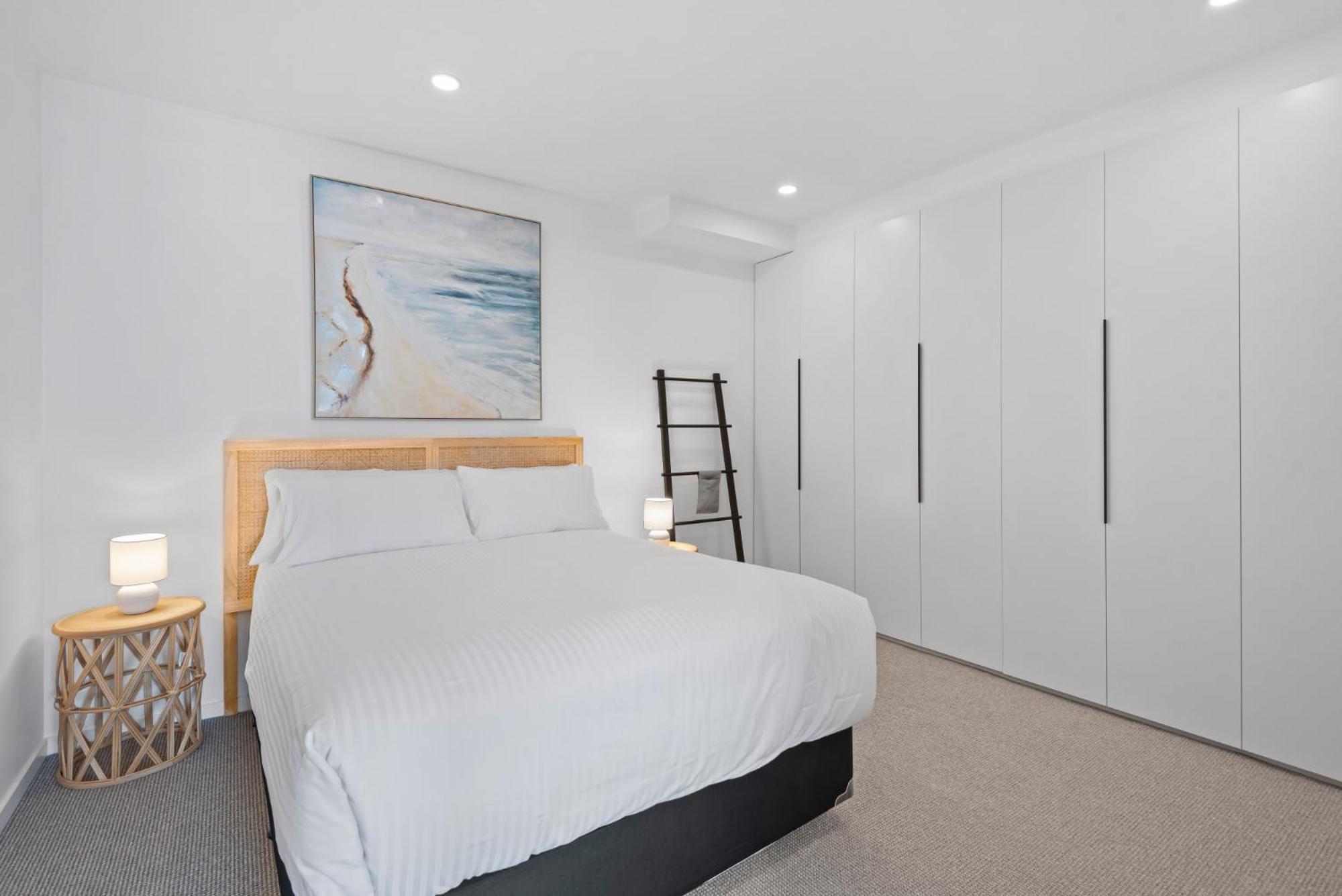 Bespoke 2-bed Beachfront