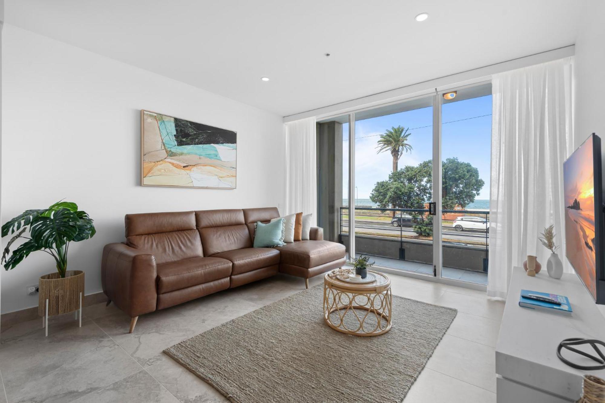 Bespoke 2-bed Beachfront