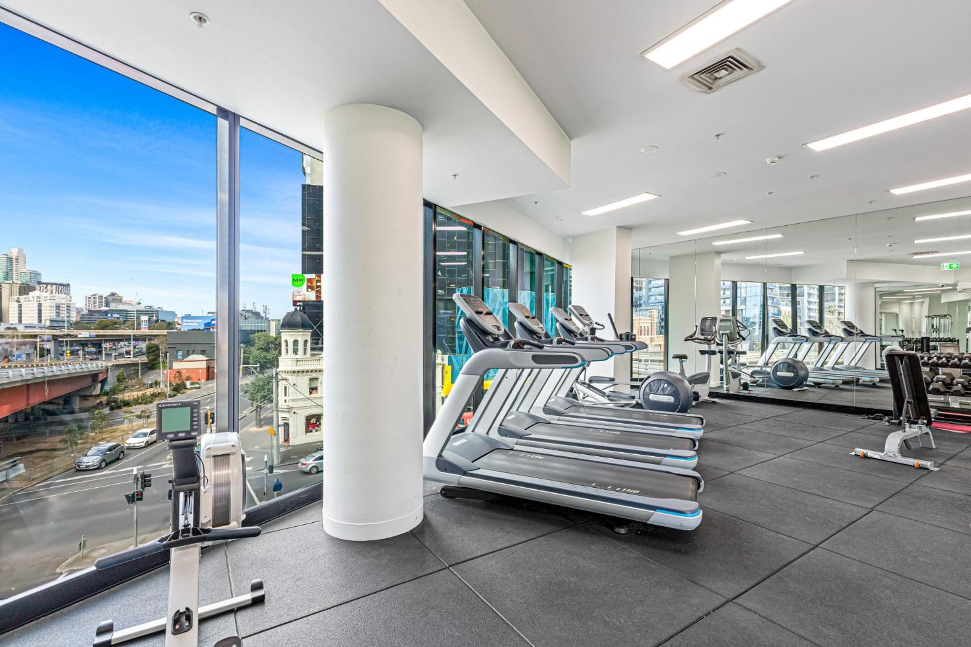 Apartment Pristine 2-bed Unit With Beautiful Landscape *