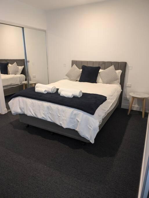 Apartment 2 Bdr On Collins St, Melbourne