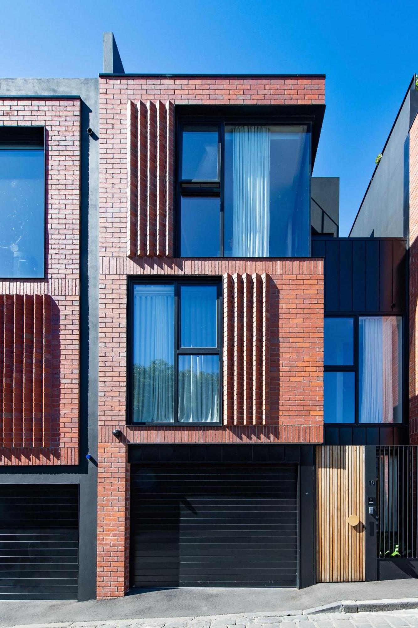 Apartment 3-level Retreat - Rooftop Views & Coastal Comfort