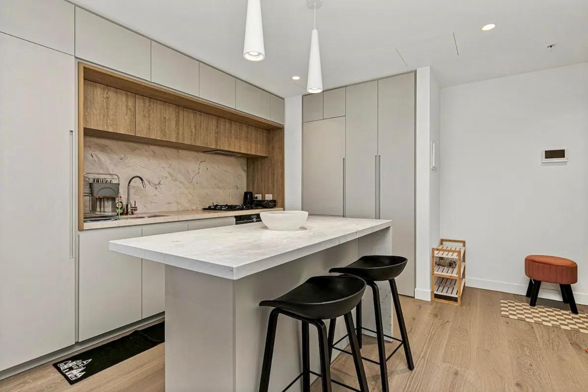 Luxury In Apartment *