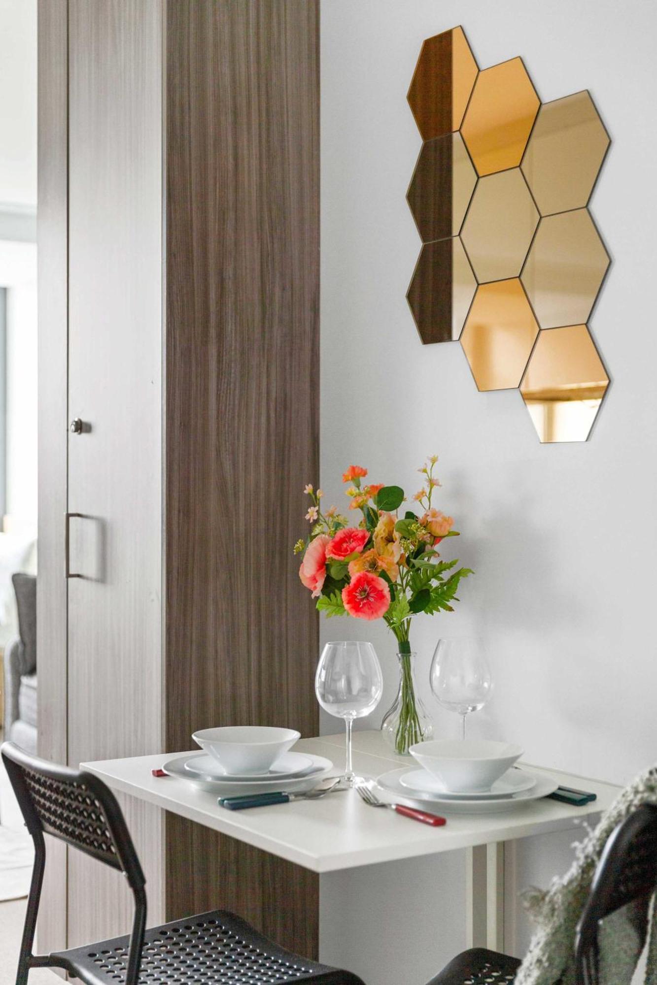 Apartment Cozy Near Southern Cross With Views