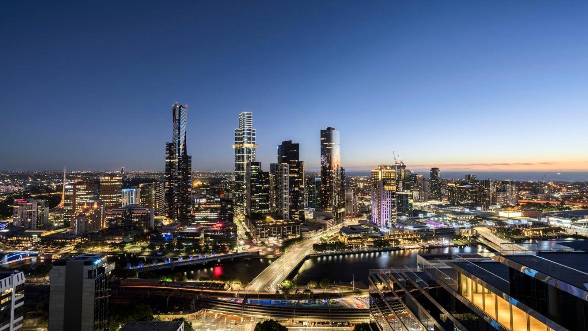 Apartment Luxury Living In Melbourne-s Premier Collins Arch