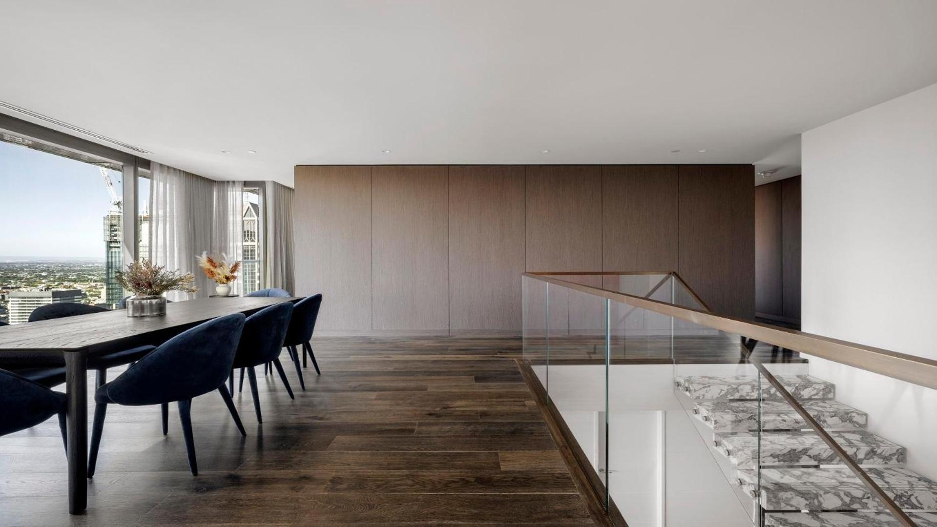 Apartment Luxury Living In Melbourne-s Premier Collins Arch *