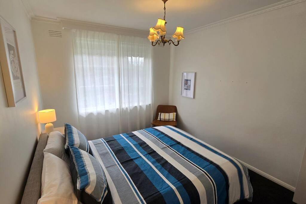 Apartment Elsternwick Easy Living - 2 Bedroom Sleeping 4 *