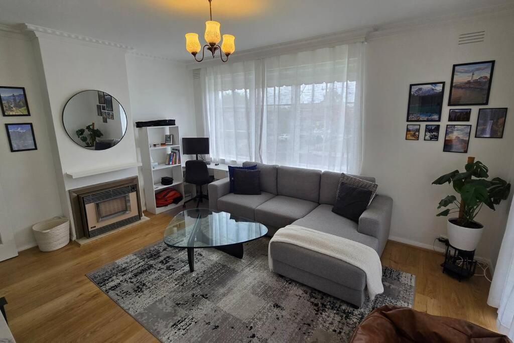 Apartment Elsternwick Easy Living - 2 Bedroom Sleeping 4