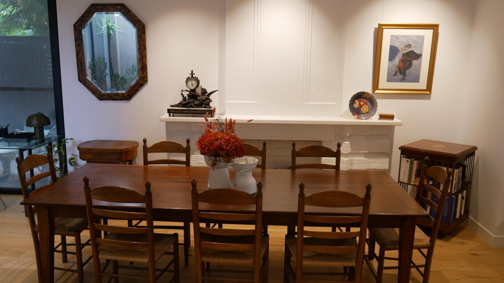 Apartment Brilliant 2brm, Fully Renovated Art Deco Classic Melbourne