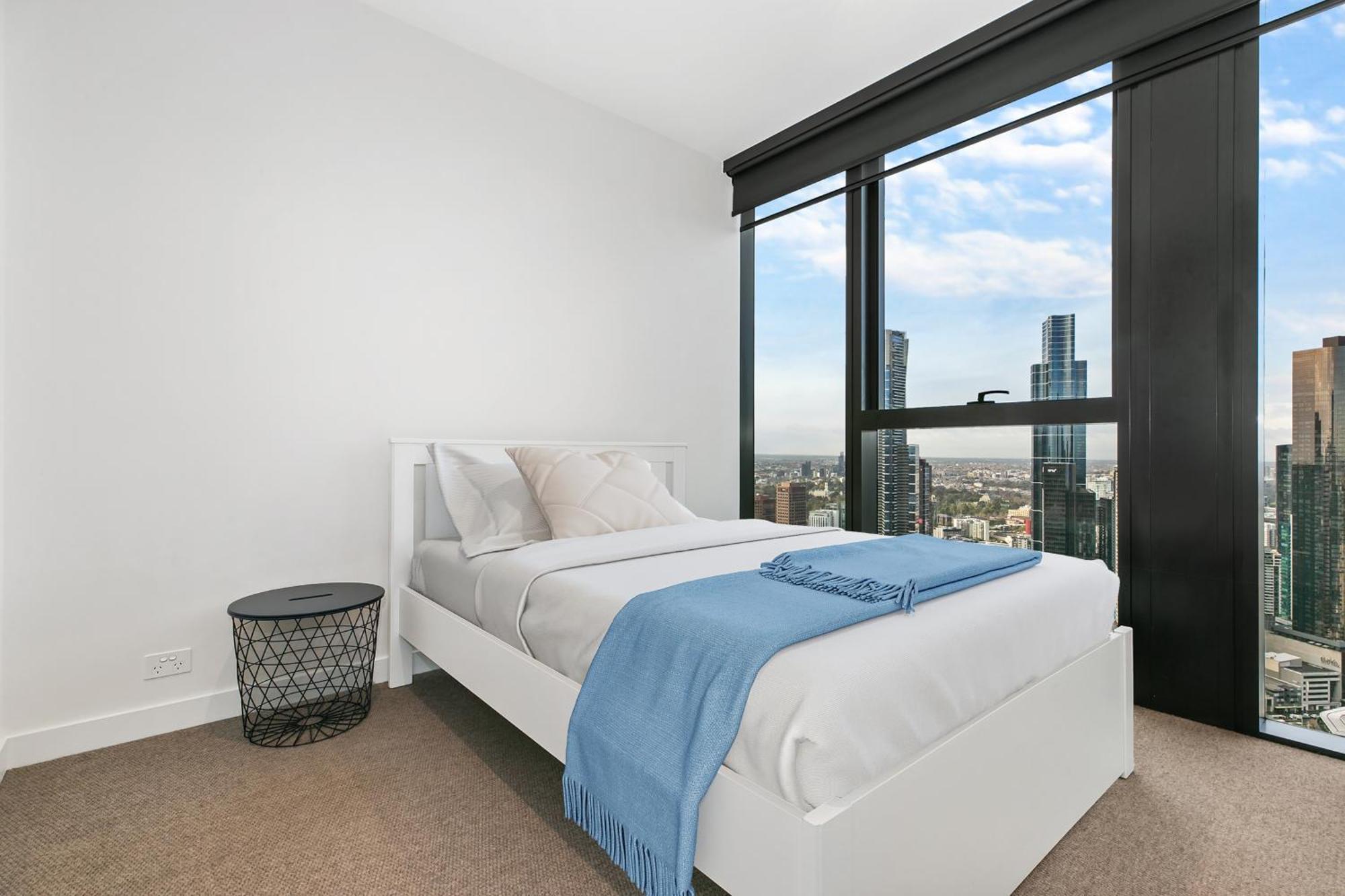 Panoramic View Two Bedrooms At Collins House Apartment *