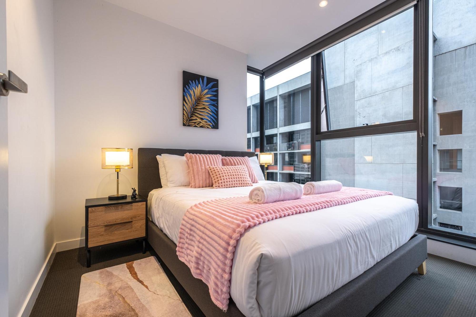 Apartment Manhattan Stadium View 3br2ba Free Parking