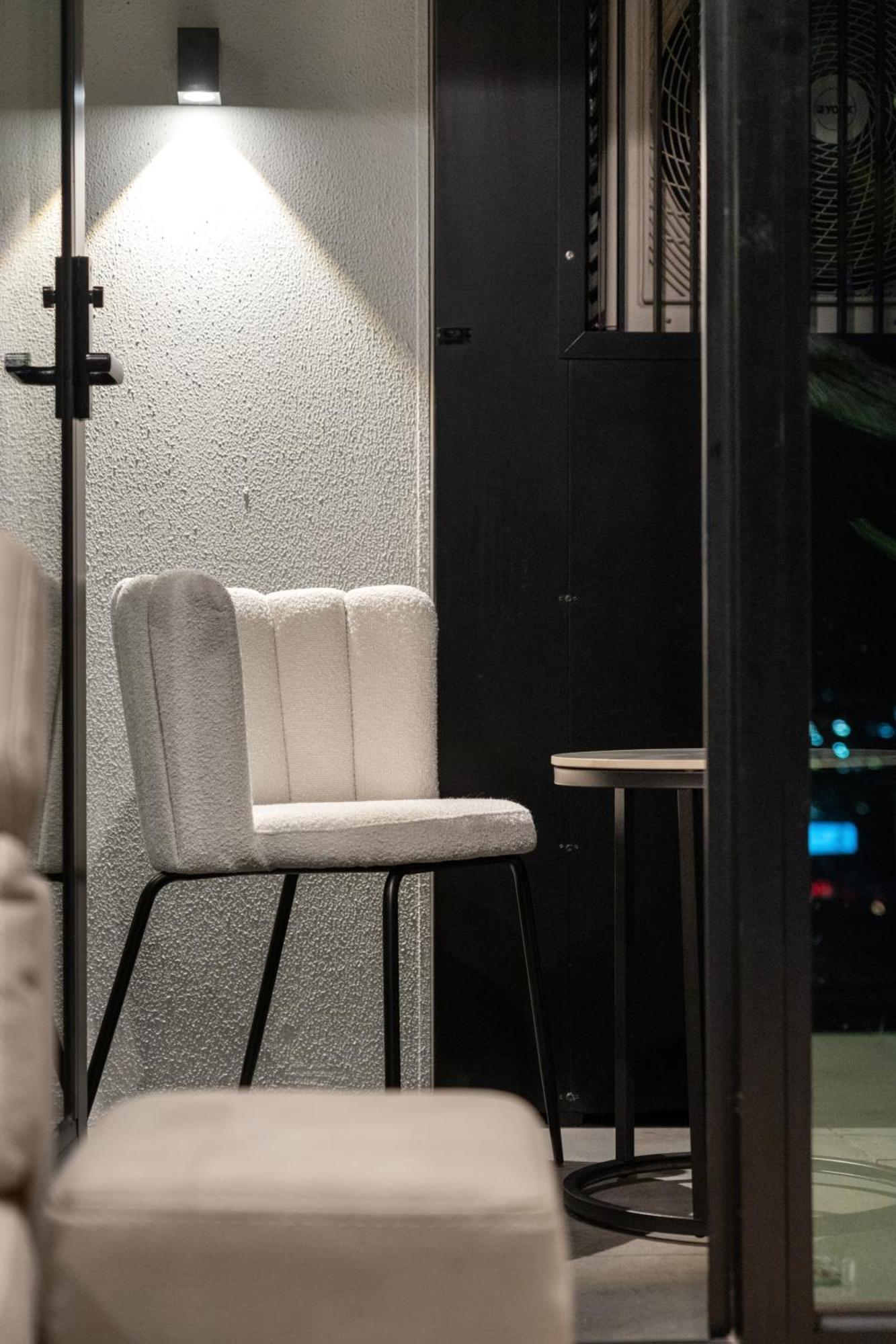 Marina Tower Fireworks View & Prime Location Apartment Melbourne