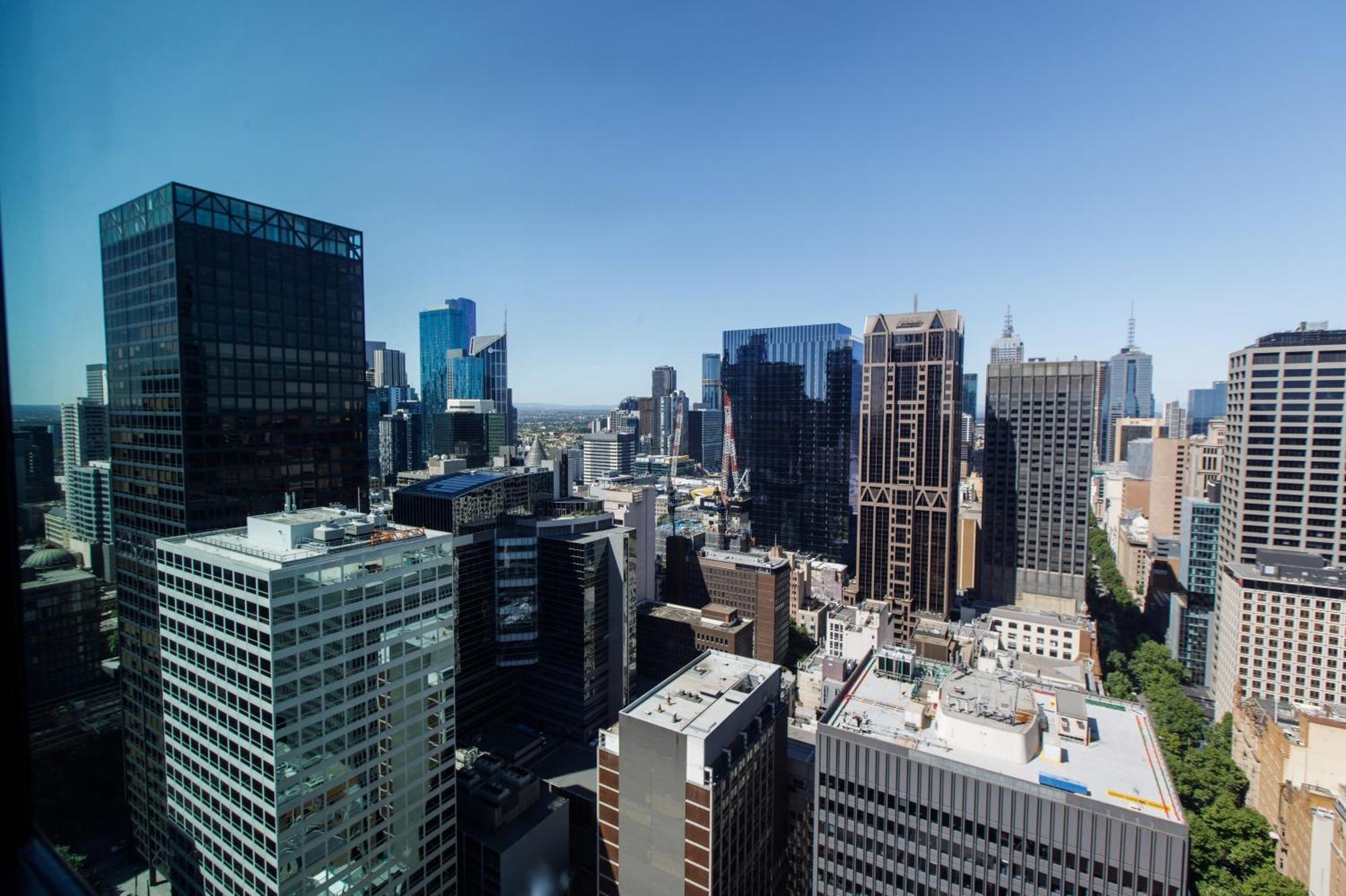 Stylish & Spacious Nyc Style, Cbd 3br Apartment *