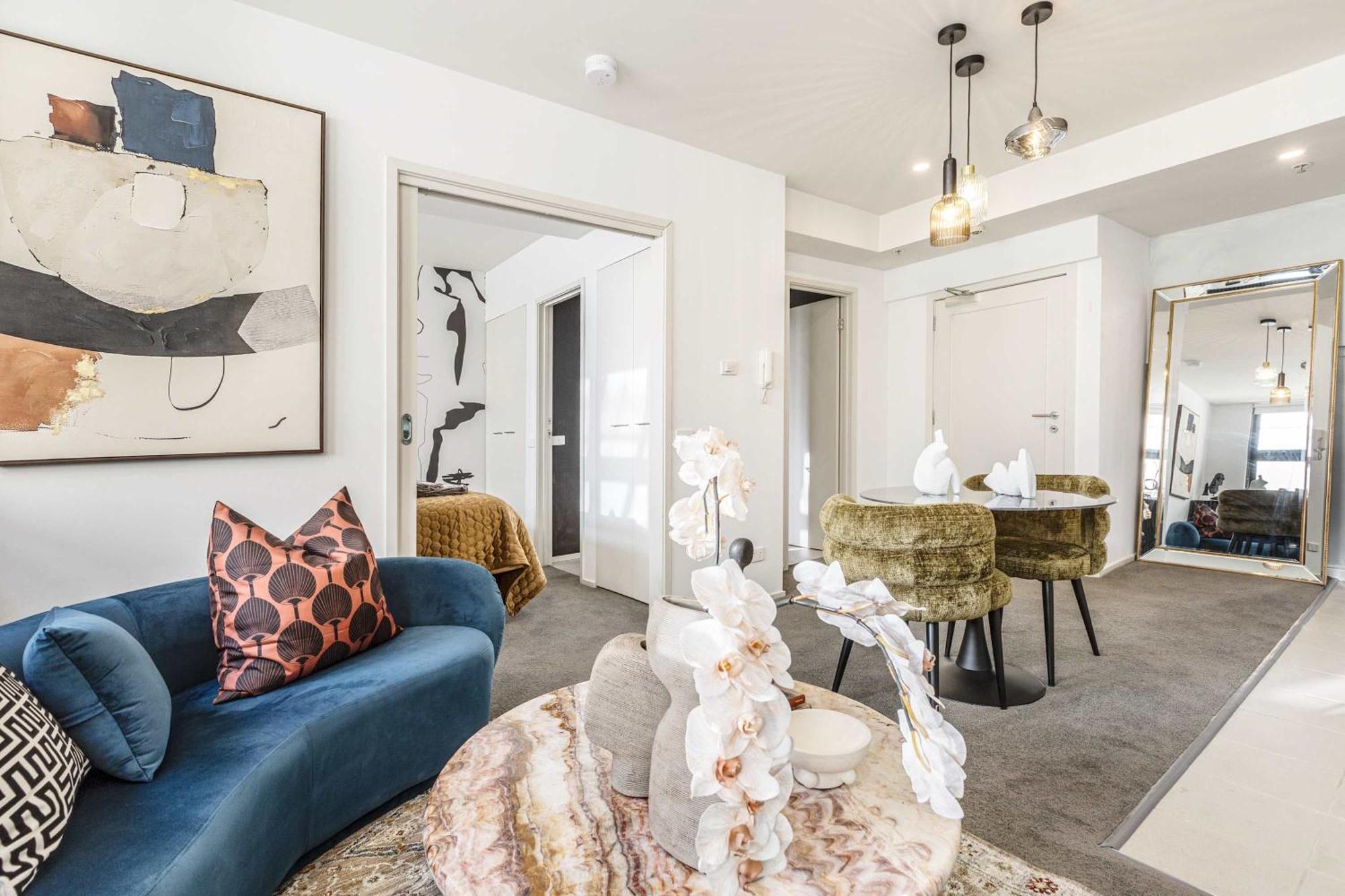 Vaquay The Gilded Nook In Cbd