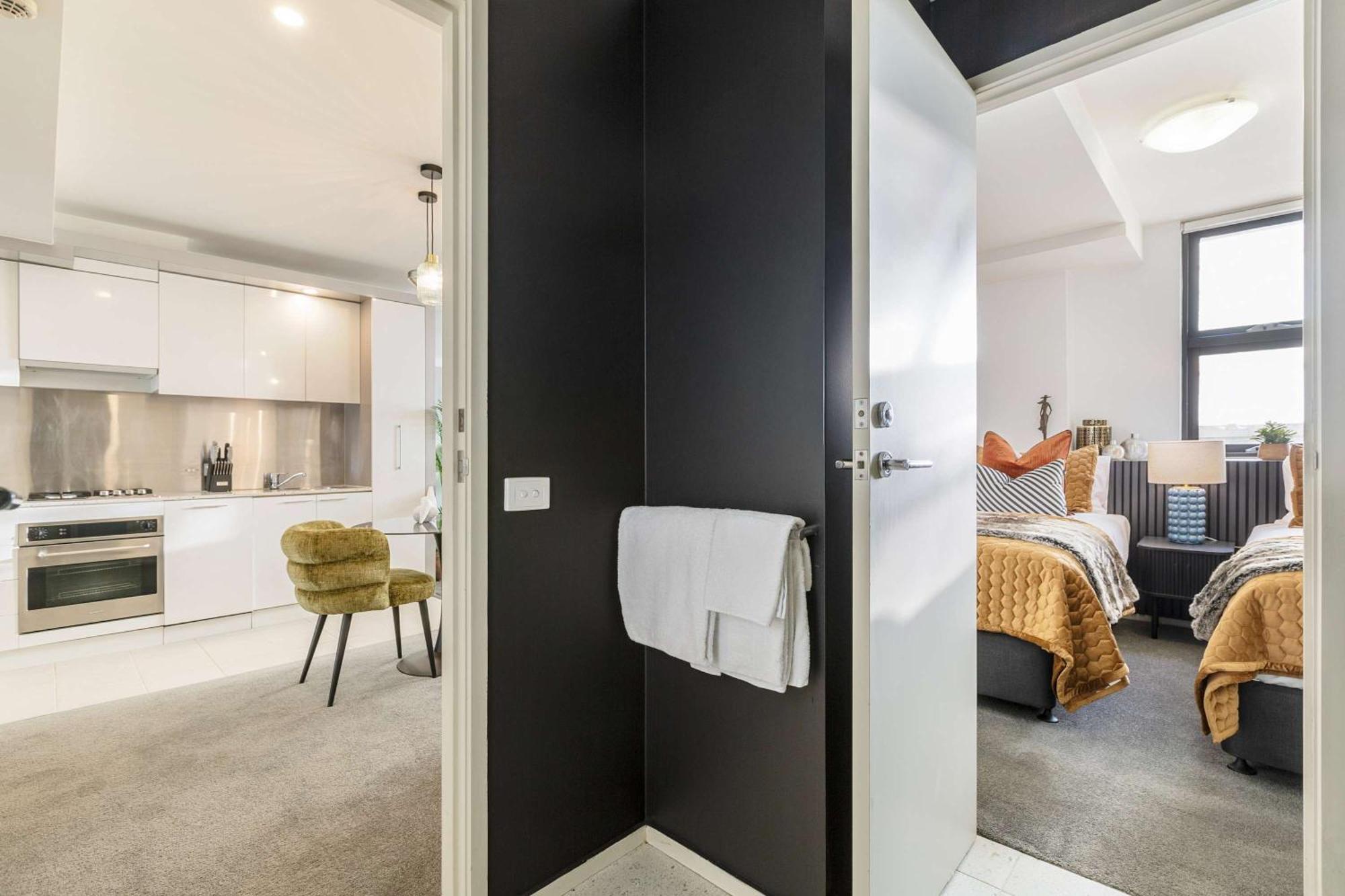 Vaquay The Gilded Nook In Cbd