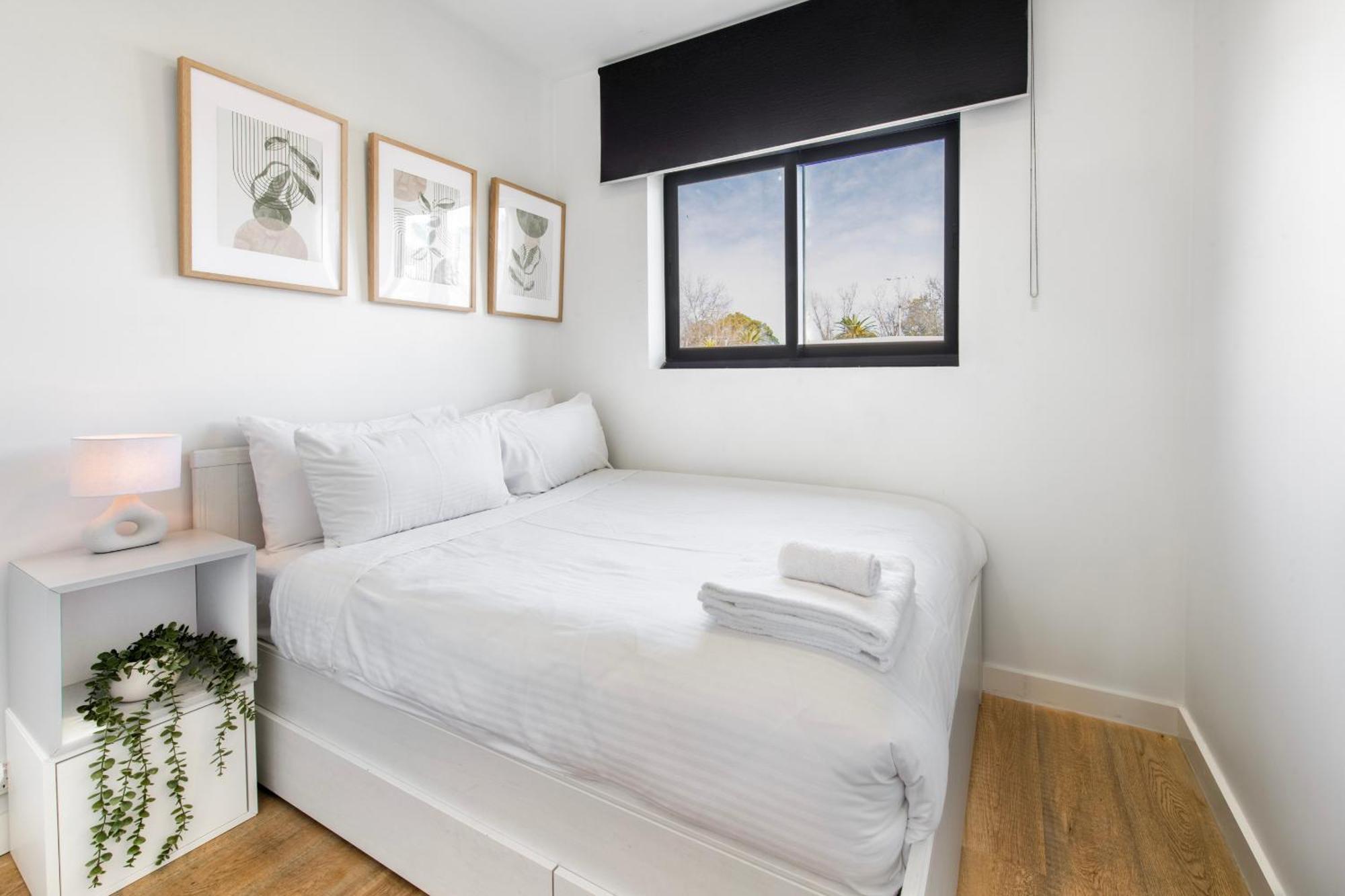 Sunny And Stylish One-bedroom Apartment Melbourne