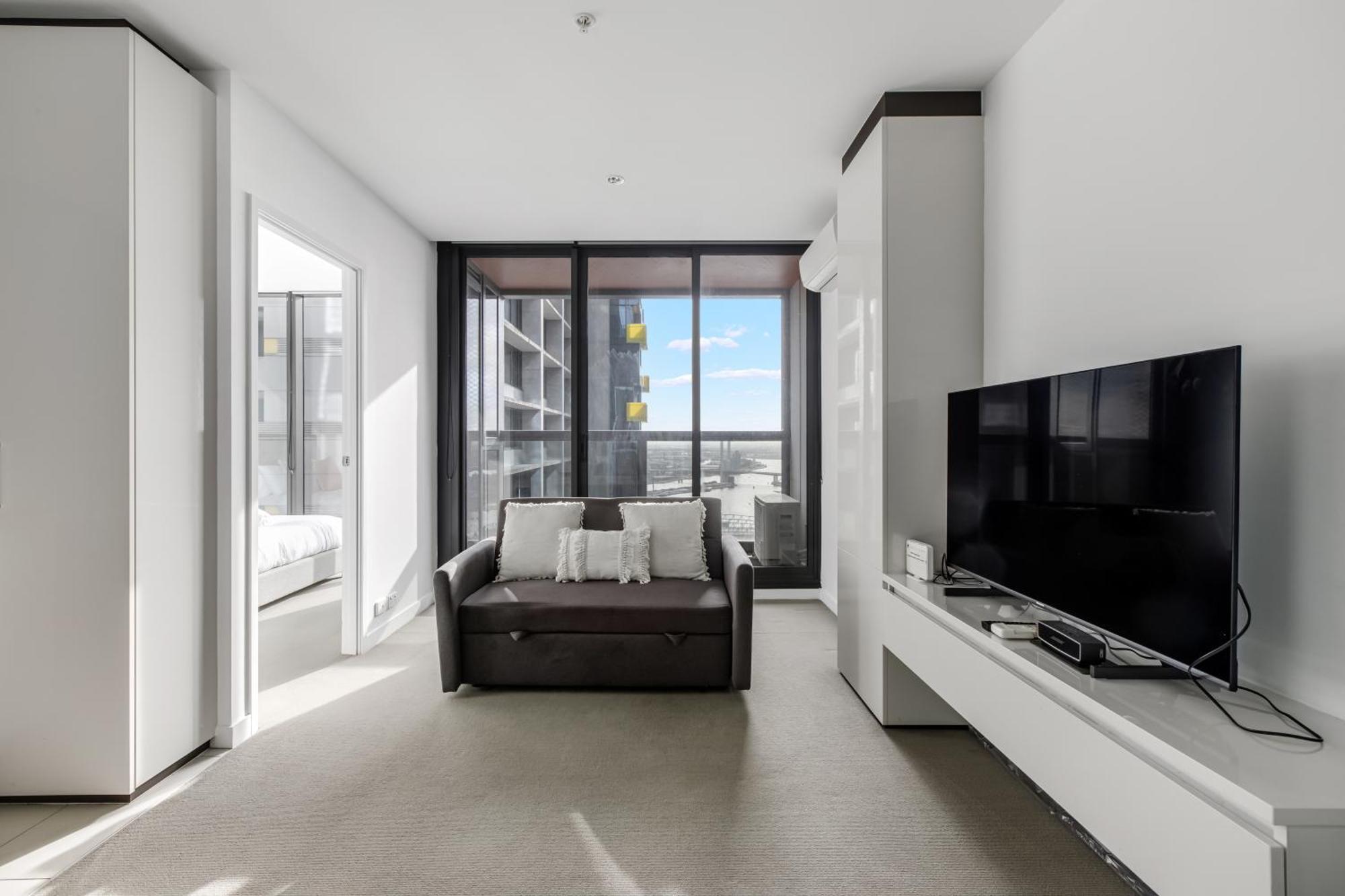 Apartment Modern Nomads Prime Cbd 2br Modern Haven With Pool & Gym *