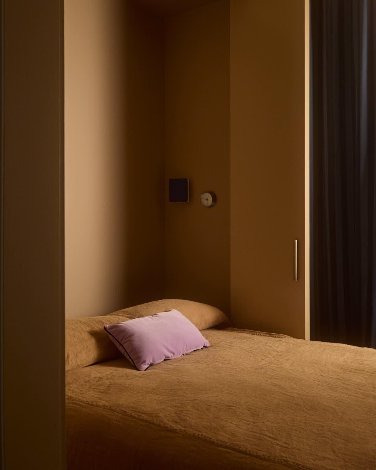 A Luxe In The Paris End Of Apartment *