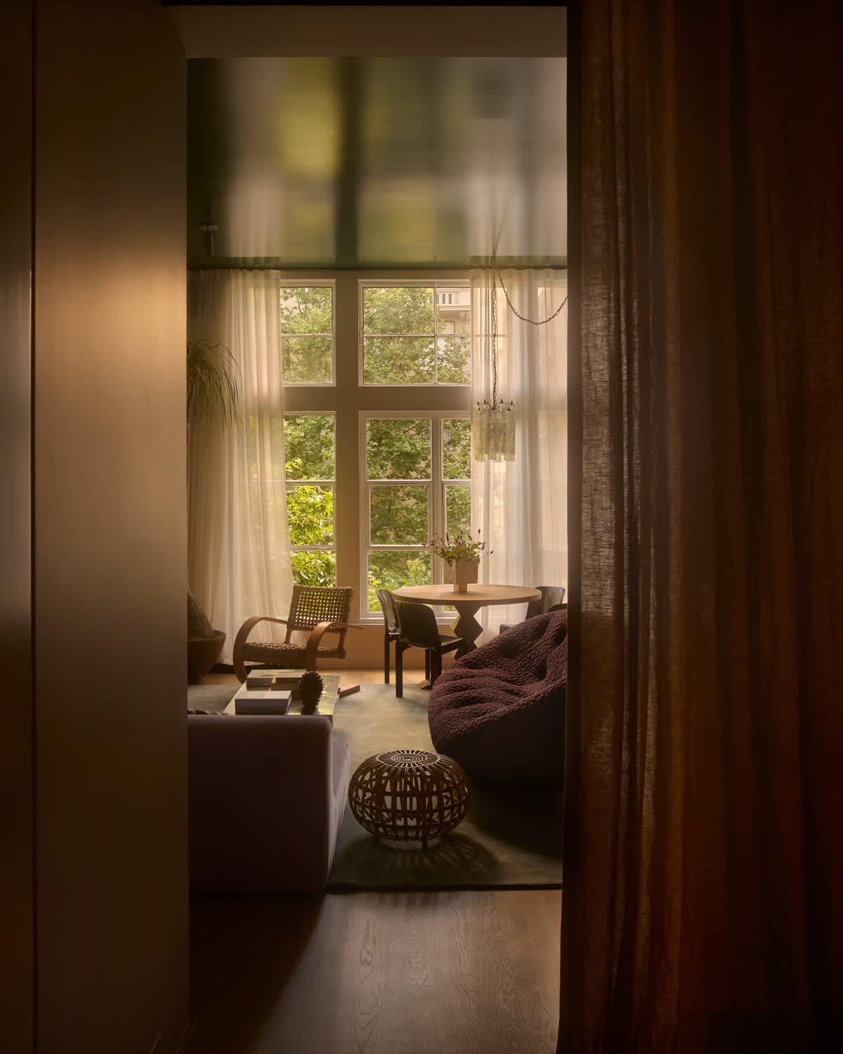 A Luxe In The Paris End Of Melbourne