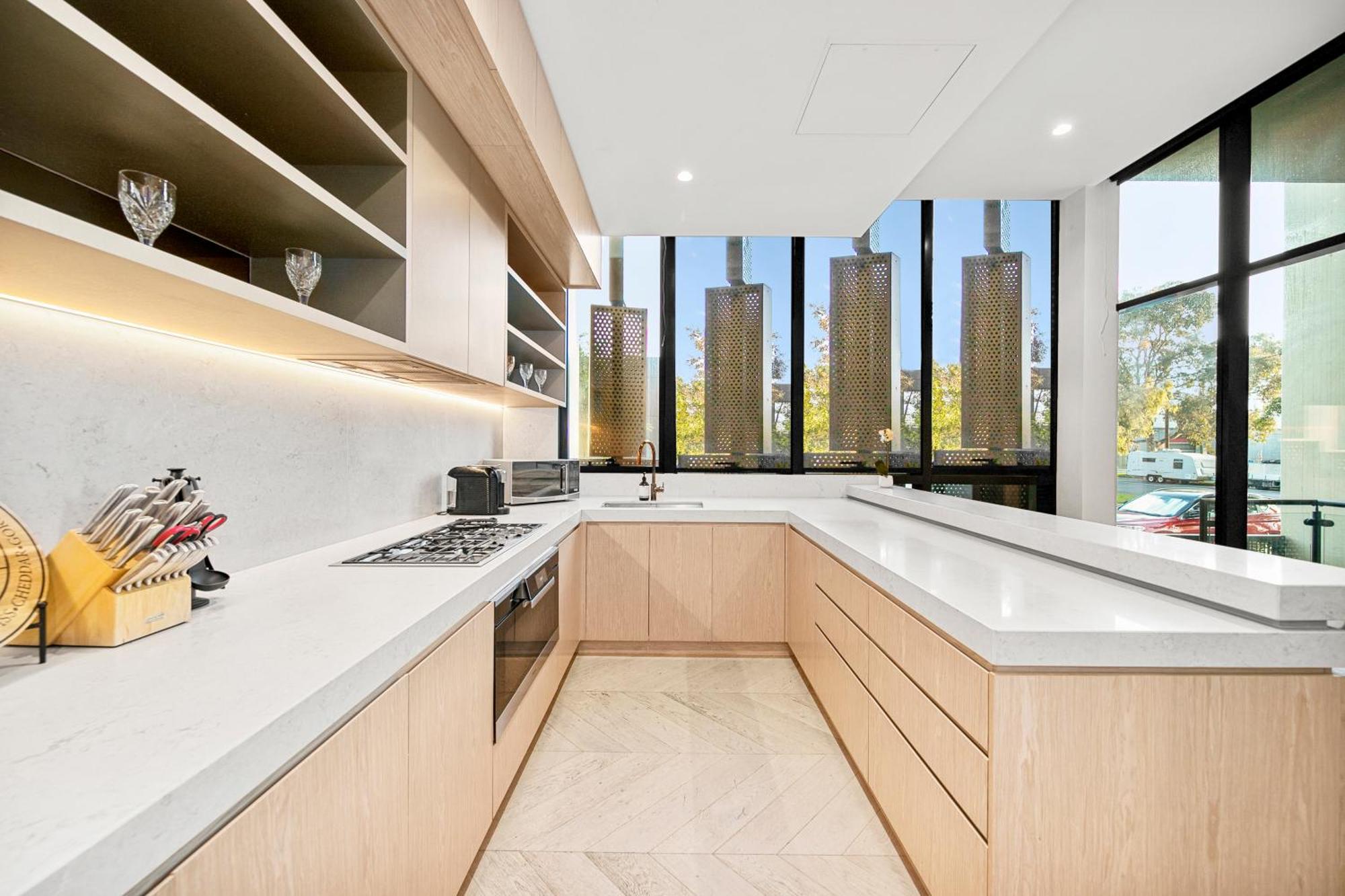 Luxury Vip 4-bedroom Townhouse In Port Holiday home Melbourne