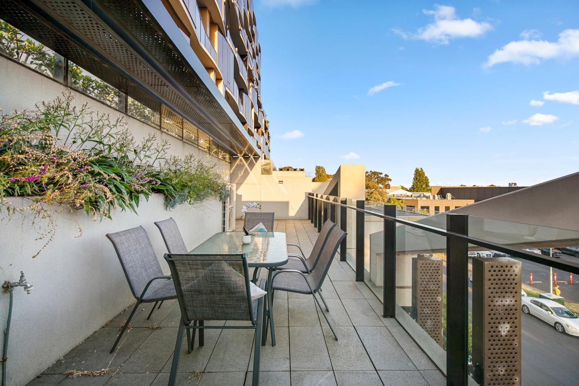 Luxury Vip 4-bedroom Townhouse In Port Melbourne