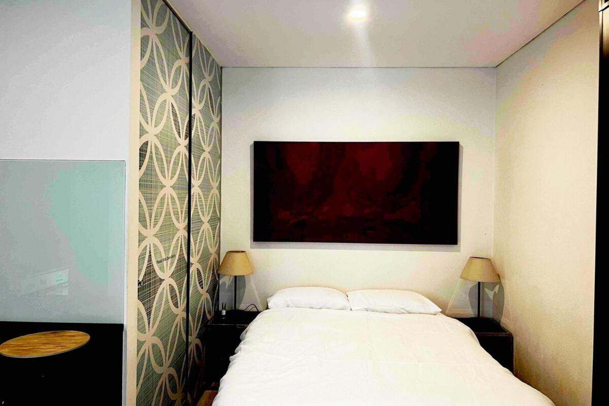 Apartment 812 Cbd Collins St Oaks