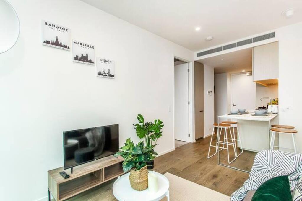 Stunning 1bbr At Southbank Tf4114 New Apartment *